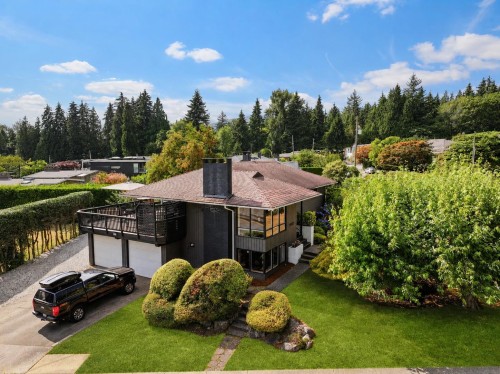 3883 Delbrook Avenue  North Vancouver, BC V7N 3Z7