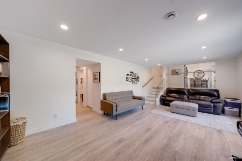 1047 Spar Drive, Coquitlam, BC - Indoor