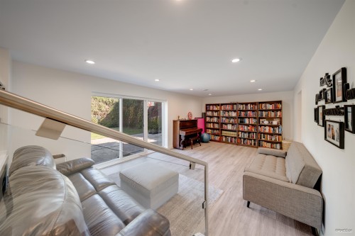 1047 Spar Drive, Coquitlam, BC - Indoor