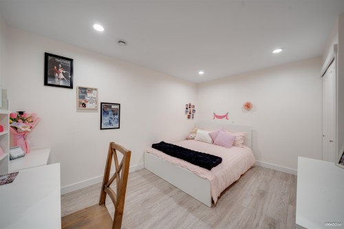 1047 Spar Drive, Coquitlam, BC - Indoor Photo Showing Bedroom