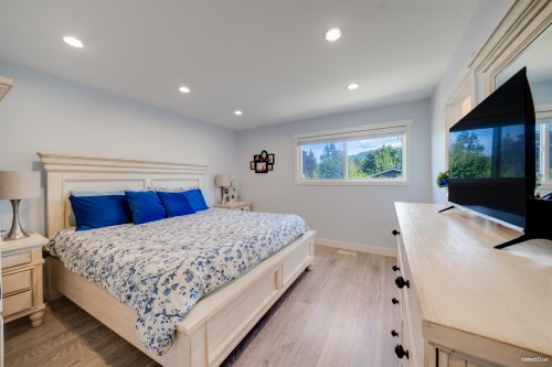 1047 Spar Drive, Coquitlam, BC - Indoor Photo Showing Bedroom