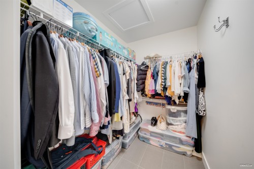 1047 Spar Drive, Coquitlam, BC - Indoor With Storage