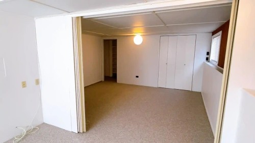 2308 Jefferson Avenue, West Vancouver, BC - Indoor Photo Showing Other Room