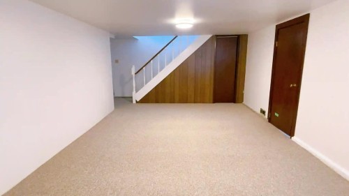 2308 Jefferson Avenue, West Vancouver, BC - Indoor Photo Showing Other Room