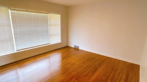 2308 Jefferson Avenue, West Vancouver, BC - Indoor Photo Showing Other Room