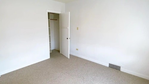 2308 Jefferson Avenue, West Vancouver, BC - Indoor Photo Showing Other Room