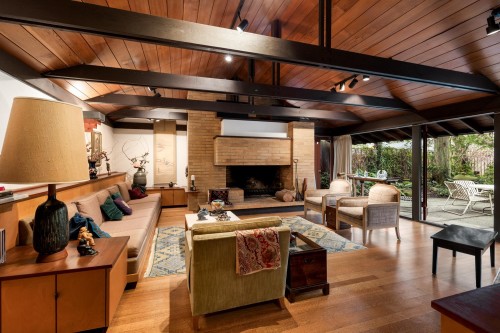 6821 Laurel Street, Vancouver, BC - Indoor