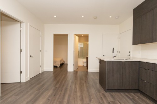 Suite-7230 Kitchener Street , Burnaby, BC V5A 1L6 5
