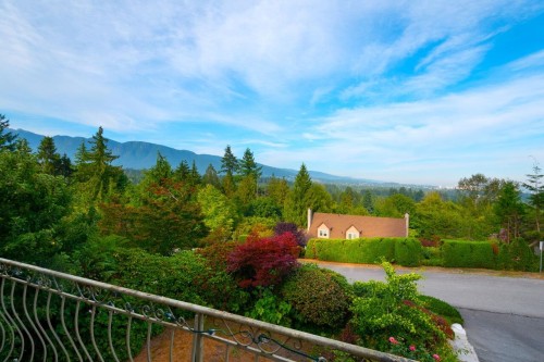 805 Younette Drive, West Vancouver, BC - Outdoor With View