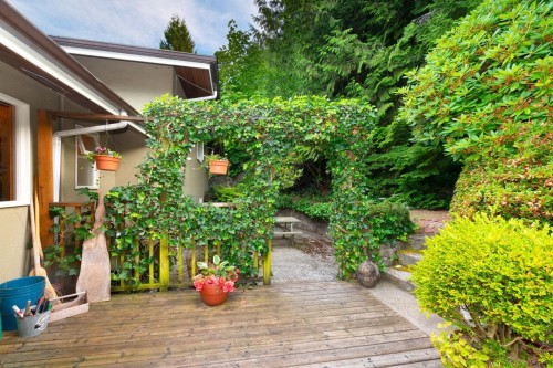 805 Younette Drive, West Vancouver, BC - Outdoor With Deck Patio Veranda