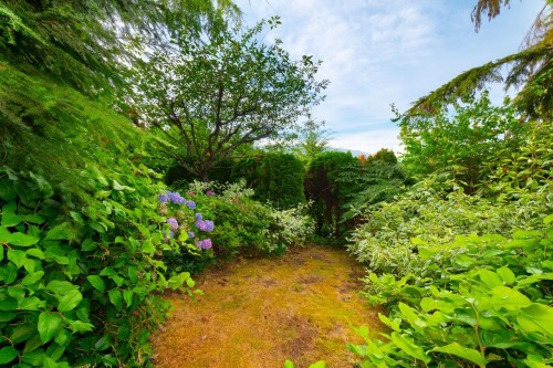 805 Younette Drive, West Vancouver, BC - Outdoor