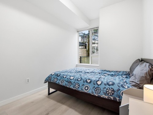 32-9229 University Crescent, Burnaby, BC - Indoor Photo Showing Bedroom