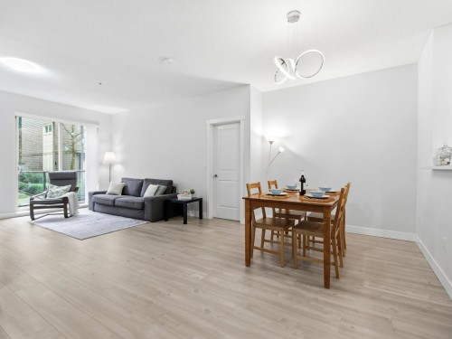 32-9229 University Crescent, Burnaby, BC - Indoor