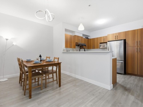 32-9229 University Crescent, Burnaby, BC - Indoor