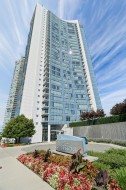 2806-4189 Halifax Street Burnaby, BC V5C 0H9