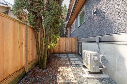 851 19Th Avenue E, Vancouver, BC - Outdoor With Exterior