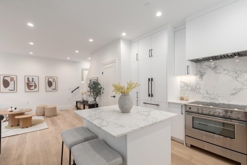 851 19Th Avenue E, Vancouver, BC - Indoor Photo Showing Kitchen With Upgraded Kitchen