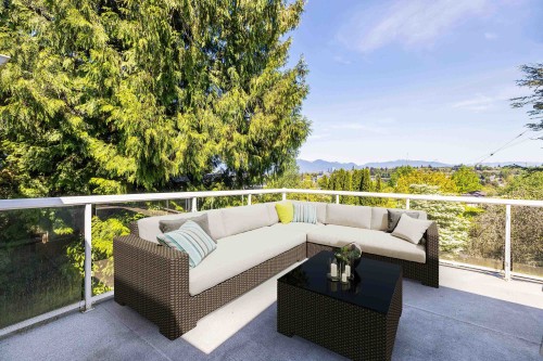 4888 Narvaez Drive, Vancouver, BC - Outdoor