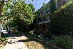 342-1844 7th Avenue W Vancouver, BC V6J 1S8