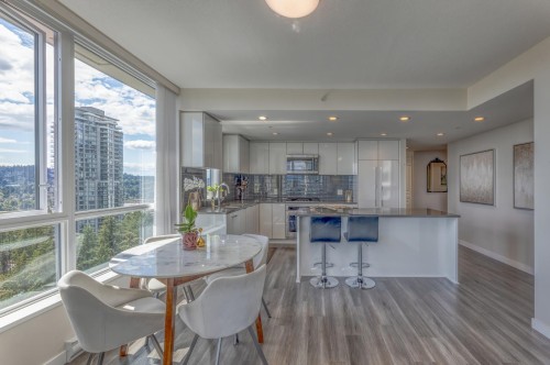 2203-3096 Windsor Gate, Coquitlam, BC - Indoor Photo Showing Dining Room