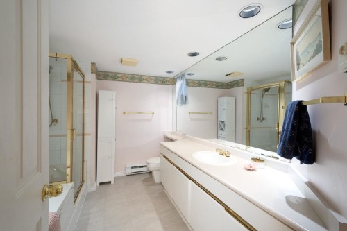 112-4955 River Road, Delta, BC - Indoor Photo Showing Bathroom