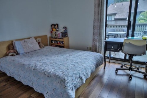 1147 Montroyal Boulevard, North Vancouver, BC - Indoor Photo Showing Bedroom