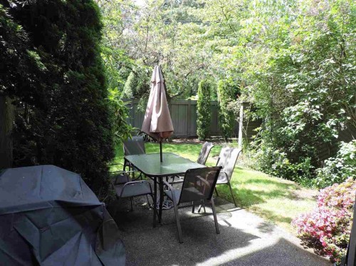 1147 Montroyal Boulevard, North Vancouver, BC - Outdoor With Deck Patio Veranda