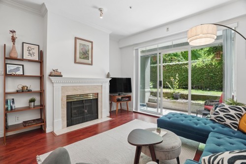 116-5835 Hampton Place, Vancouver, BC - Indoor Photo Showing Living Room With Fireplace