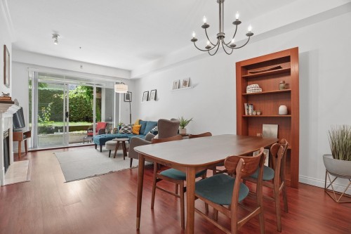 116-5835 Hampton Place, Vancouver, BC - Indoor Photo Showing Dining Room