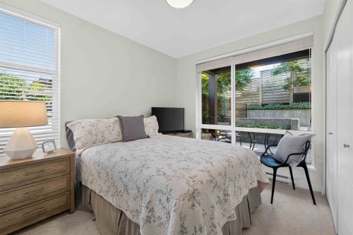 103-707 Como Lake Avenue, Coquitlam, BC - Indoor Photo Showing Bedroom