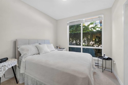 103-707 Como Lake Avenue, Coquitlam, BC - Indoor Photo Showing Bedroom