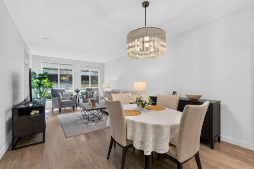 103-707 Como Lake Avenue, Coquitlam, BC - Indoor Photo Showing Dining Room
