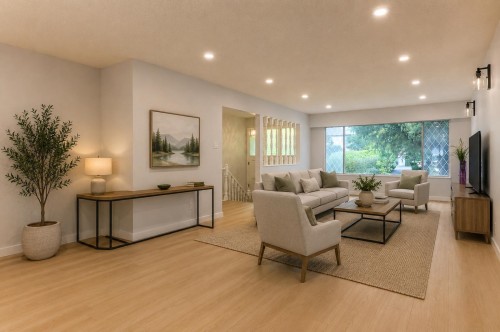 3492 49Th Avenue E, Vancouver, BC - Indoor Photo Showing Living Room