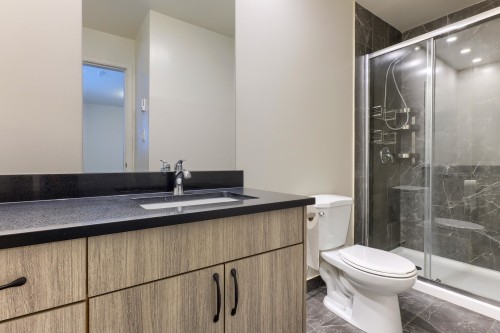3492 49Th Avenue E, Vancouver, BC - Indoor Photo Showing Bathroom