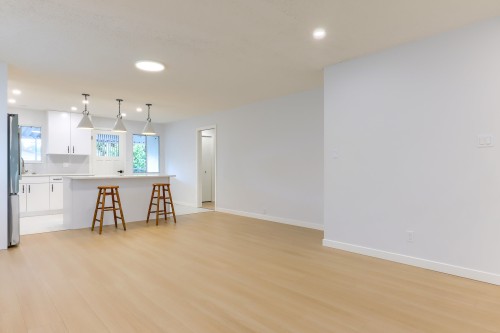 3492 49Th Avenue E, Vancouver, BC - Indoor Photo Showing Kitchen