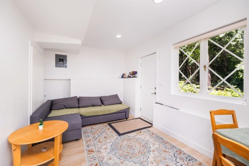 3965 Viewridge Place, West Vancouver, BC - Indoor
