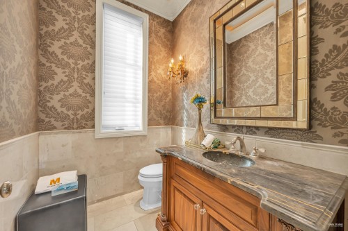 6963 Fremlin Street, Vancouver, BC - Indoor Photo Showing Bathroom