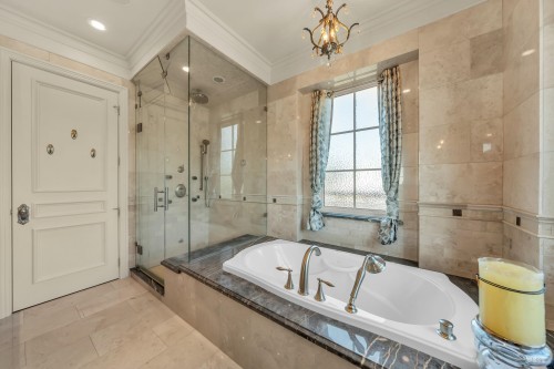 6963 Fremlin Street, Vancouver, BC - Indoor Photo Showing Bathroom