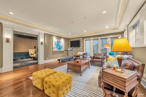6963 Fremlin Street, Vancouver, BC - Indoor Photo Showing Living Room