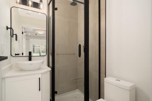 4832 Duchess Street, Vancouver, BC - Indoor Photo Showing Bathroom