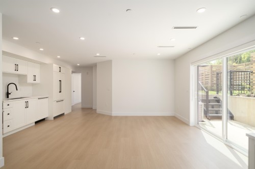 4832 Duchess Street, Vancouver, BC - Indoor