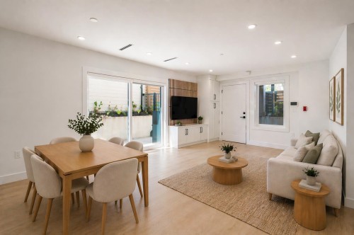4832 Duchess Street, Vancouver, BC - Indoor