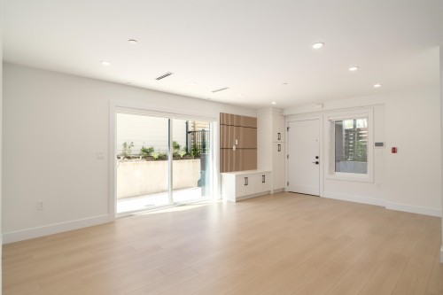 4832 Duchess Street, Vancouver, BC - Indoor