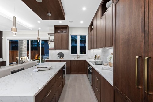 3073 Fromme Road, North Vancouver, BC - Indoor Photo Showing Kitchen With Upgraded Kitchen