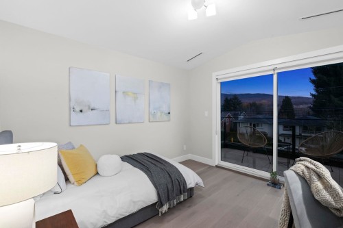 3073 Fromme Road, North Vancouver, BC - Indoor Photo Showing Bedroom
