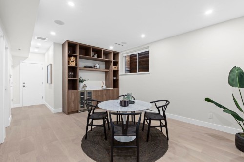 3073 Fromme Road, North Vancouver, BC - Indoor Photo Showing Dining Room
