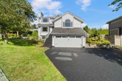 2939 Cliffrose Crescent  Coquitlam, BC V3E 2T2