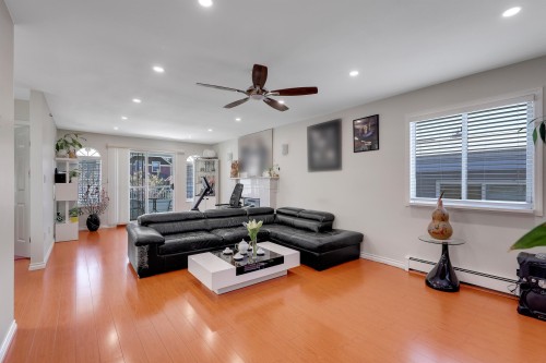 1457 18Th Avenue E, Vancouver, BC - Indoor