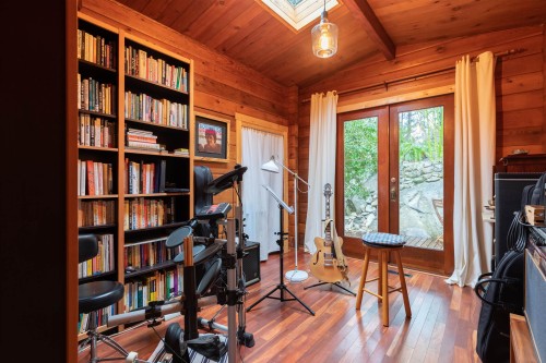 5817 Eagle Island, West Vancouver, BC - Indoor Photo Showing Other Room
