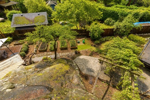 5817 Eagle Island, West Vancouver, BC - Outdoor